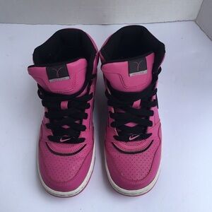 Nike Women’s Prestige 3 High “Breast Cancer Walk” size 6